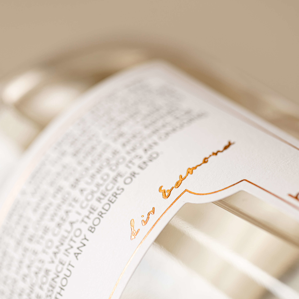 Close-up picture of a bottle of Sir Edmond Gin.